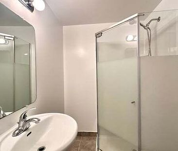 2452 Kaladar Avenue, Billings bridge - Alta Vista, Ottawa, ON - Photo 6