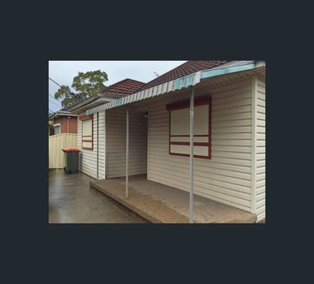 122 The Horsley Drive, Carramar, NSW 2163 - Photo 1