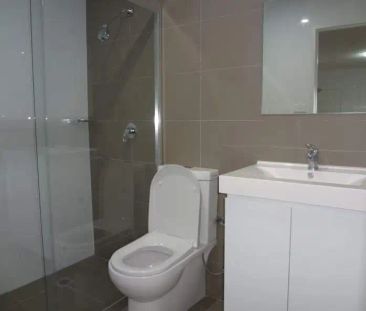 “1 Bedroom Apartment with Secure Parking” - Photo 3