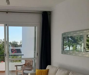 2 bedroom luxury penthouse for rent in Nueva Andalucia, Spain - Photo 3