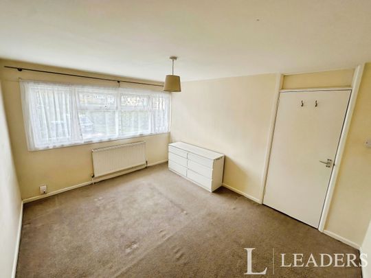 3 bedroom unknown to rent Spencers Croft, Harlow - Photo 1