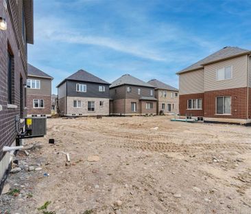 For Lease - 14 Bowery Road, Brantford, Ontario - Photo 2