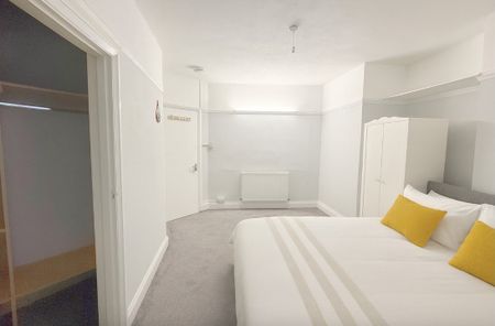 Room in a Shared Flat, Noel Road, W3 - Photo 5