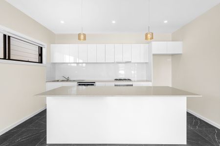 3 Bedroom Home - Photo 3