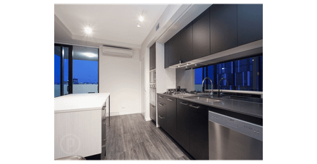 Fully Furnished Comfy Apartment in South Brisbane - Photo 2