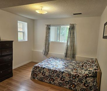 For Lease - 333 Ironwood Road Unit# BASEMENT, Guelph, Ontario - Photo 2