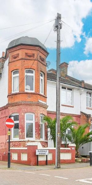 3 bedroom flat to rent - Photo 1