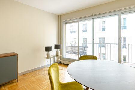 A LOUER PARIS 16EME 2 PIECES AVEC BALCON - Photo 4