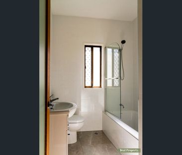 Perfect Family Home! - Photo 6