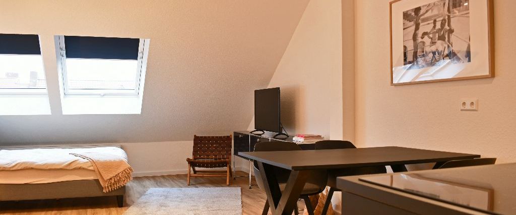 Mitte-Calenberger Neustadt, schöner Wohnen, fast im Zentrum - Photo 1
