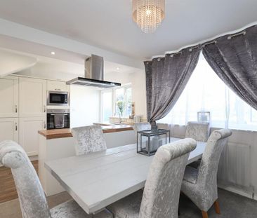 3 bedroom semi-detached house to rent - Photo 4