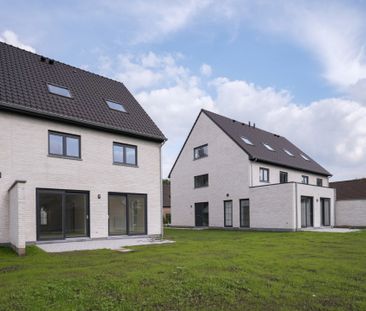 Ruime energiezuinige nieuwbouw met 5 slaapkamers en grote tuin op T... - Photo 3