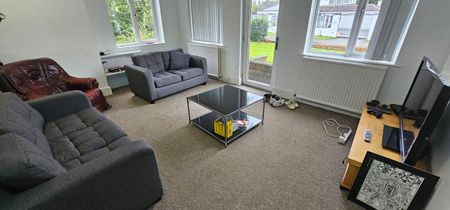 6 Bed - 11 Ancaster Road, Leeds - LS16 5HH - Student - Photo 2