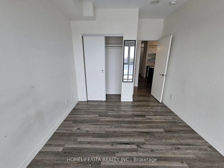 128 King Street N #811 - Photo 3