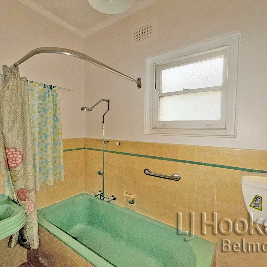 Ideal Location - Photo 1