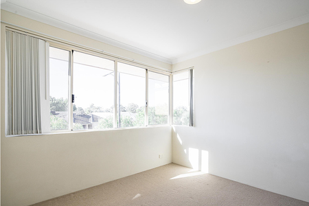 38/27 Meadow Springs Drive, Meadow Springs. - Photo 2