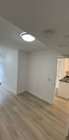 An affordable 1Br 1BA suite available - Photo 1