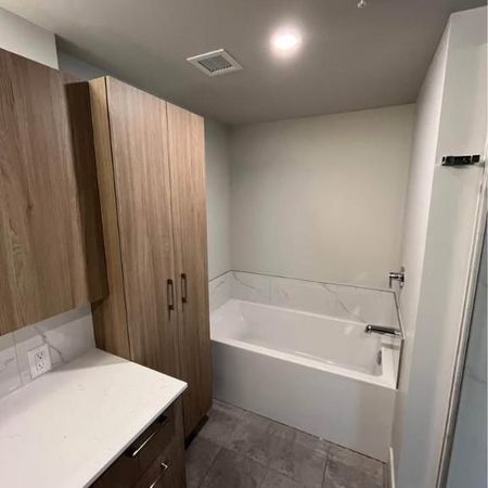 PROMO premier mois GRATUIT! Appartement 4-1/2 neuf à louer - Photo 3