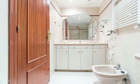 Carrer de Campoamor, Valencia, Valencian Community 46022 - Photo 4