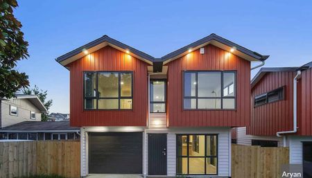 Ready to move in large family home in Hillpark. - Photo 4