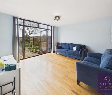 3 bedroom flat to rent - Photo 1