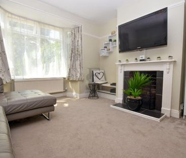 3 bedroom semi-detached house to rent - Photo 5