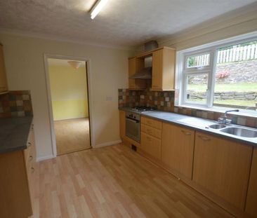 3 bedroom detached house to rent - Photo 6