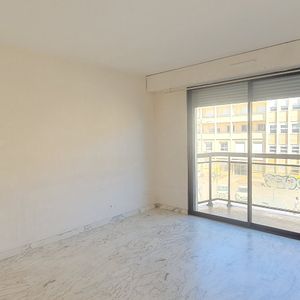 Location Appartement 2 pièces 45m² MONTPELLIER 34000 - Photo 2