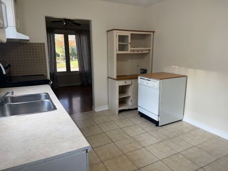 For Lease - 36 Rosefield Drive, Halton Hills, Ontario - Photo 5