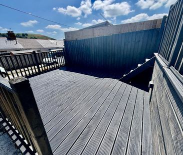 3 bedroom terraced house to rent - Photo 1