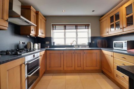 2 bedroom apartment to rent - Photo 5