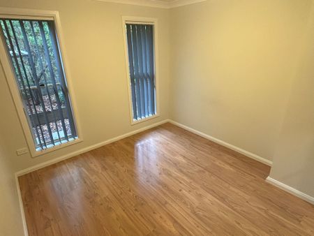 Deposit Paid @ $750 pw - Immaculate Private 2 Bedroom Villa - Photo 5