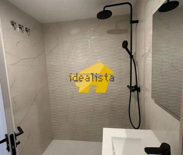 Alquiler de piso en Avenida Condes de San Isidro - Photo 1