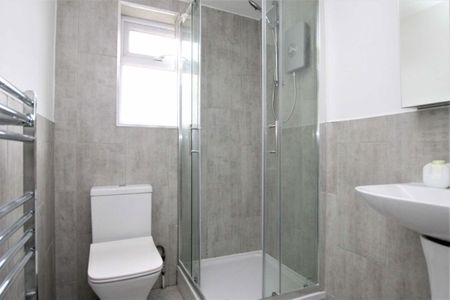 Upper Tollington Park, N4, London - Photo 4