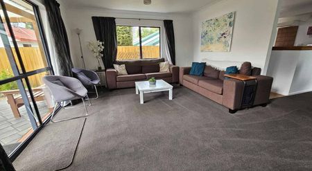 CLAUDELANDS 3 Bedroom 2 bathroom - Photo 5