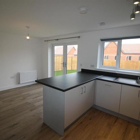 3 bedroom semi-detached house to rent - Photo 4