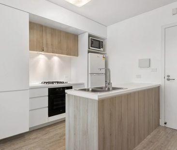 One Bedroom Apartment - Photo 2