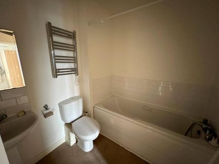 2 bedroom flat to rent - Photo 5