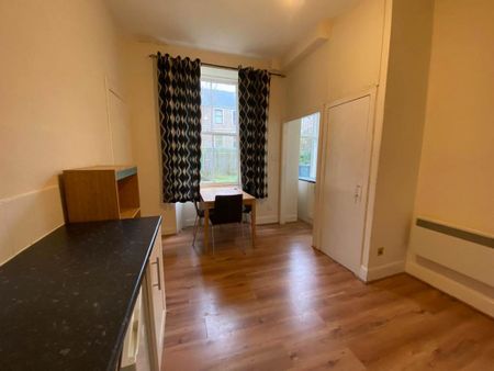 1 bedroom flat to rent - Photo 3