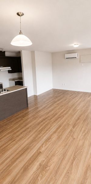 Immeuble - 127 Rue Principale, Châteauguay Grand 4 ½ à Louer – Châteauguay - Photo 1