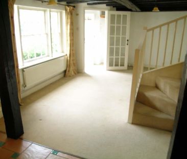 2 bedroom terraced house to rent - Photo 1