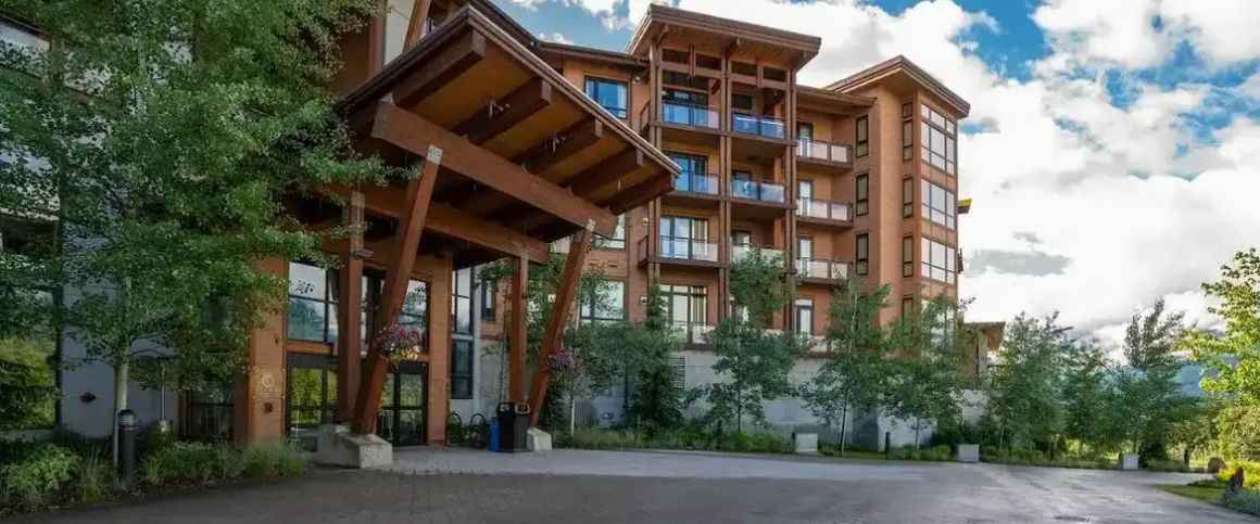 Sutton Place Hotel Revelstoke Furnished 2 Bedroom | 2950 Camozzi Road, Revelstoke - Photo 1