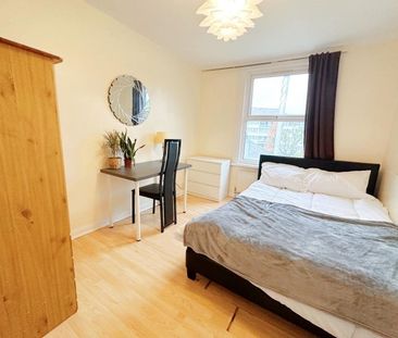 Room in a Shared Flat, London, SE16 - Photo 3