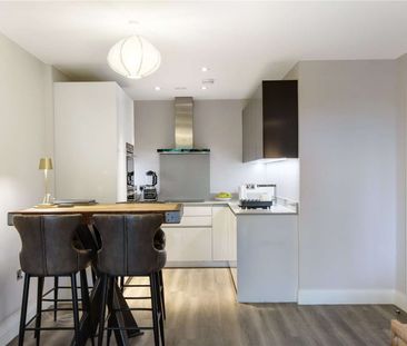 An attractive one bedroom apartment with a balcony in this landmark... - Photo 6