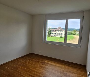 Ihr neues Zuhause: helle und grosszügige 4.5-Zimmerwohnung - Foto 4