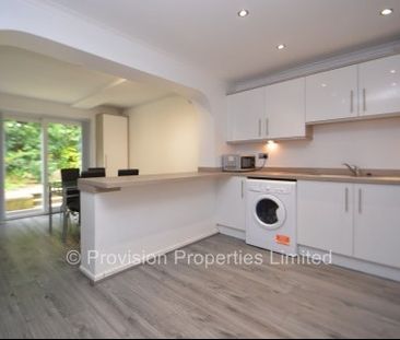 4 Bed House near the Leeds University - Photo 6