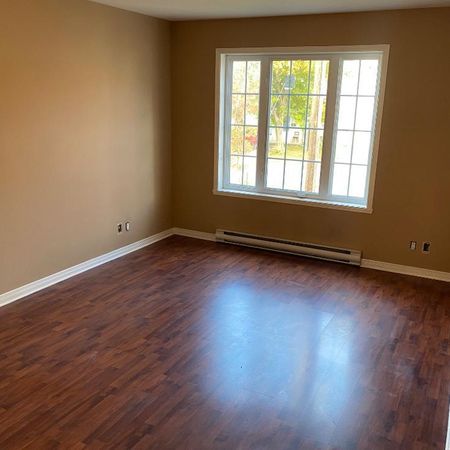 5-1/2 REM Grand-Moulin à Deux-Montagnes - Photo 4