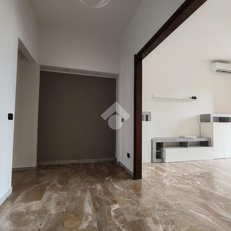 5 locali in affitto - Photo 1