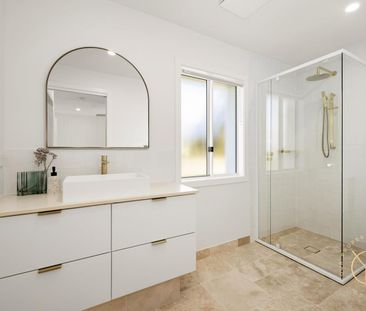 Modern Coastal Living in the Heart of Maroochydore - Photo 2