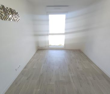location Appartement T2 DE 41.3m² À CARRIERES SOUS POISSY - Photo 5